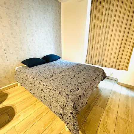 Ponthieu Apartament